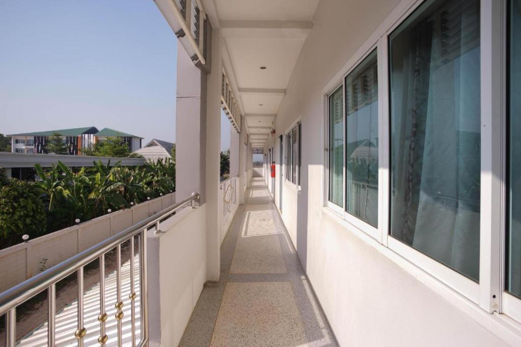 Oyo 75394 Sakthong Grand Hotel تشيانغ كونغ المظهر الخارجي الصورة
