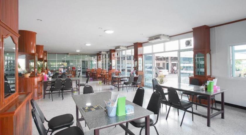 Oyo 75394 Sakthong Grand Hotel تشيانغ كونغ المظهر الخارجي الصورة